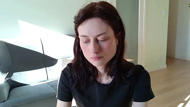 Snapshot of Dorimena chatting on 06-23-26, 04:54 Dorimena online show from 06-23-26, 04:54