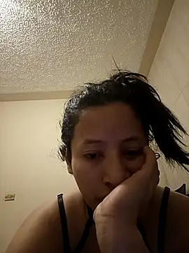 Mamihoy online show from 04-20-26, 07:04