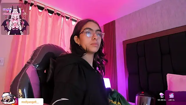 Molly A online show from 07-08-26, 03:02