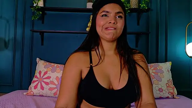 ZoeyMonroe  online show from 04-22-26, 06:14