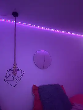 zoe  baker online show from 04-28-26, 03:05