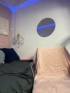 zoe  baker online show from 04-14-26, 02:44