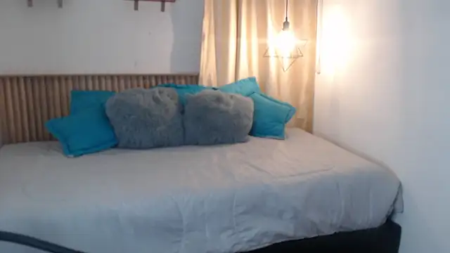 zoe  baker online show from 03-25-26, 03:55