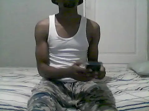 Snapshot of TreySavvy chatting on 06-20-26, 11:21 TreySavvy online show from 06-20-26, 11:21