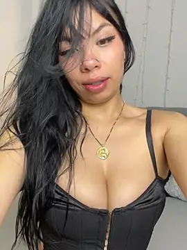 Snapshot of Queen_Chanel_XXX chatting on 05-27-26, 08:27 Queen Chanel XXX online show from 05-27-26, 08:27