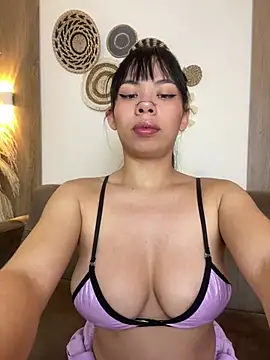 Snapshot of Queen_Chanel_XXX chatting on 05-09-26, 11:19 Queen Chanel XXX online show from 05-09-26, 11:19