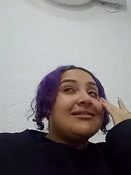 Snapshot of Liily_Foxxy chatting on 05-31-26, 10:32 Liily Foxxy online show from 05-31-26, 10:32