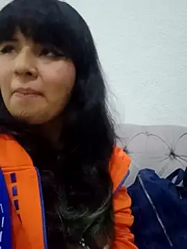 Snapshot of Liily_Foxxy chatting on 06-15-26, 10:48 Liily Foxxy online show from 06-15-26, 10:48