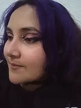 Snapshot of Liily_Foxxy chatting on 05-18-26, 10:20 Liily Foxxy online show from 05-18-26, 10:20