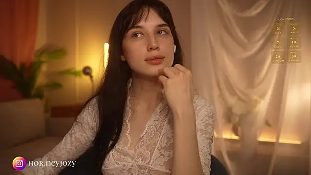 Snapshot of horneyjozy chatting on 05-23-26, 06:18 horneyjozy online show from 05-23-26, 06:18