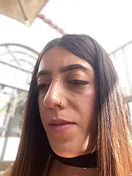 Snapshot of Electra_Pinkk chatting on 06-18-26, 02:11 Electra Pinkk online show from 06-18-26, 02:11