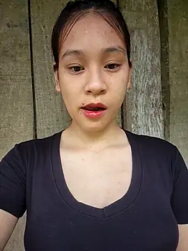 Snapshot of -Hicici- chatting on 05-19-26, 02:07 -Hicici- online show from 05-19-26, 02:07