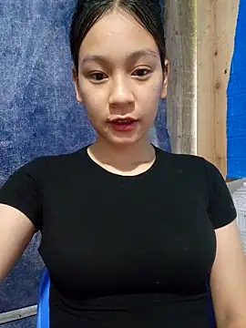 Snapshot of -Hicici- chatting on 06-07-26, 12:05 -Hicici- online show from 06-07-26, 12:05