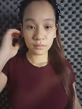 Snapshot of -Hicici- chatting on 07-30-26, 11:59 -Hicici- online show from 07-30-26, 11:59