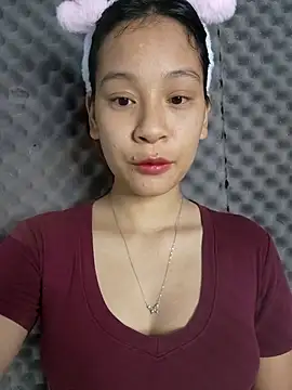 Snapshot of -Hicici- chatting on 07-02-26, 01:28 -Hicici- online show from 07-02-26, 01:28