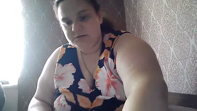 DollyGersonn online show from 06-16-26, 05:51