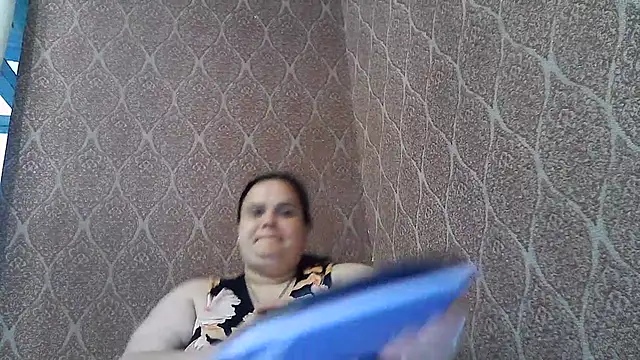 Snapshot of DollyGersonn chatting on 06-09-26, 06:31 DollyGersonn online show from 06-09-26, 06:31