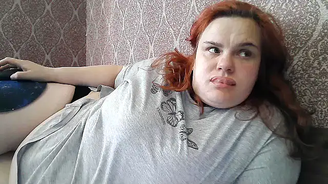 Snapshot of DollyGersonn chatting on 05-06-26, 03:49 DollyGersonn online show from 05-06-26, 03:49