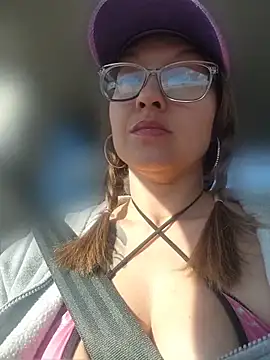 NicolePearl online show from 06-16-26, 10:32