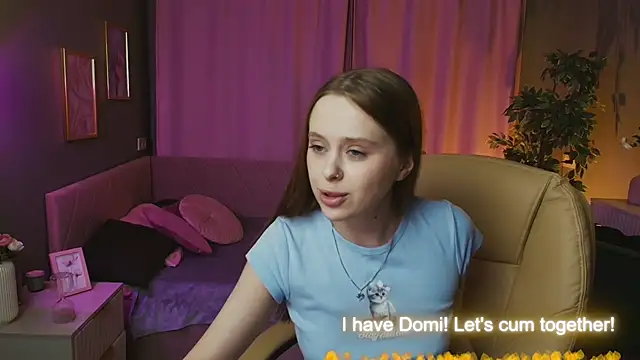 Snapshot of Megg_Ryan chatting on 05-11-26, 02:45 Megg Ryan online show from 05-11-26, 02:45