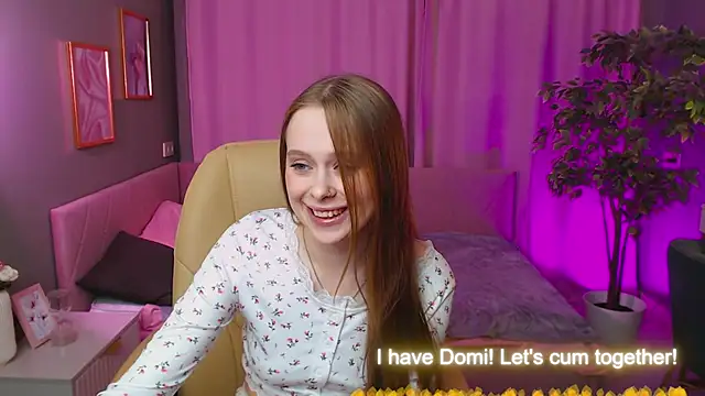 Snapshot of Megg_Ryan chatting on 05-17-26, 02:06 Megg Ryan online show from 05-17-26, 02:06