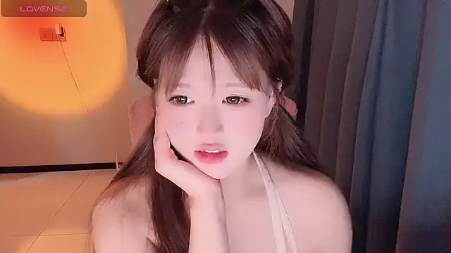 Snapshot of winnie-ww chatting on 05-27-26, 11:39 winnie-ww online show from 05-27-26, 11:39