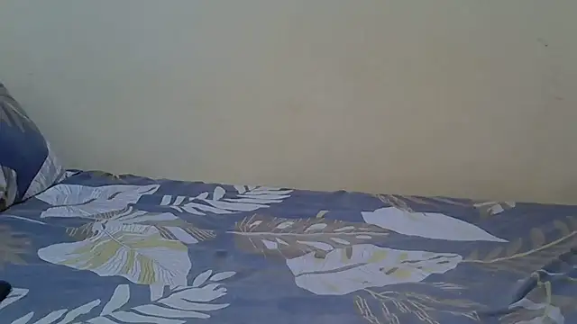 laura-lover online show from 05-02-26, 02:44
