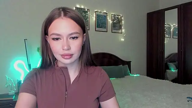 kittiangel00 online show from 03-12-26, 02:32