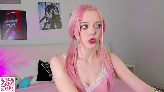 Mimi angels online show from 06-17-26, 01:05