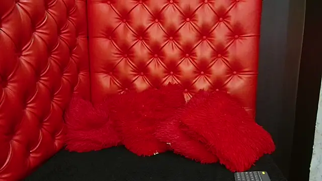 LadyMiax online show from 03-28-26, 03:18