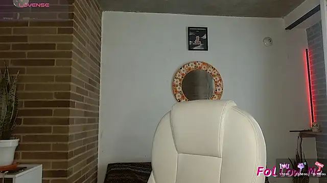 sweet-little online show from 03-20-26, 04:19