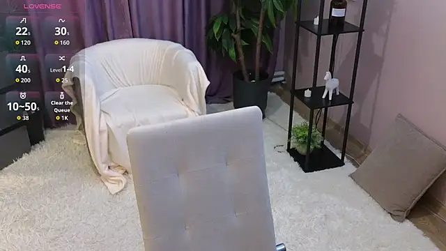 BlondeLina online show from 04-19-26, 04:57