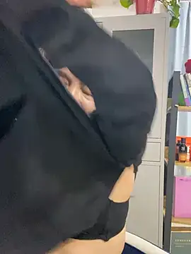 yu19988 online show from 04-08-26, 01:18