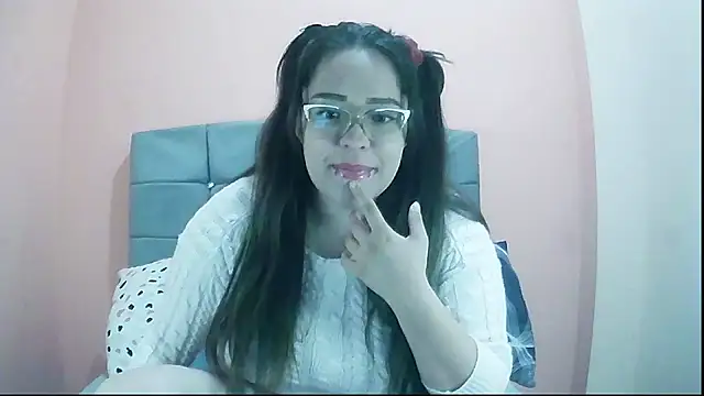 Sophie 200308 online show from 04-15-26, 07:03