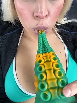 mxmxee online show from 03-17-26, 03:15