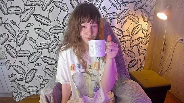 NikiCozy online show from 06-08-26, 01:22