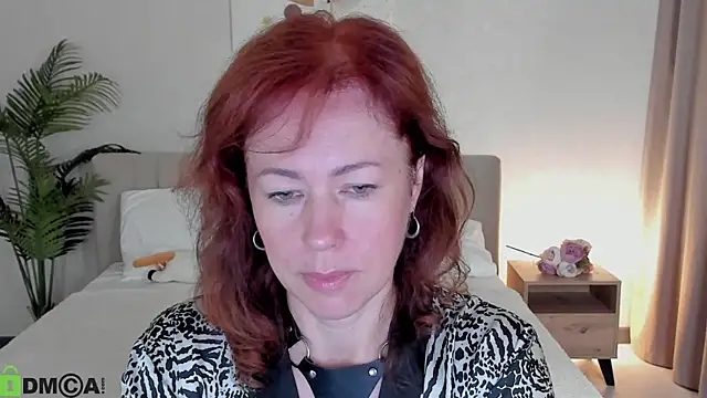 Snapshot of LeticiaRomano chatting on 05-09-26, 04:27 LeticiaRomano online show from 05-09-26, 04:27