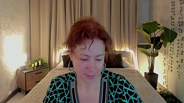 LeticiaRomano online show from 04-12-26, 04:05