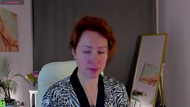Snapshot of LeticiaRomano chatting on 04-28-26, 04:06 LeticiaRomano online show from 04-28-26, 04:06
