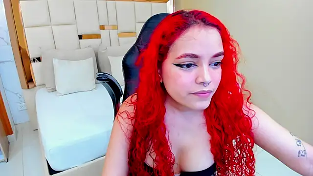 Snapshot of luna_veega chatting on 07-24-26, 04:36 luna veega online show from 07-24-26, 04:36