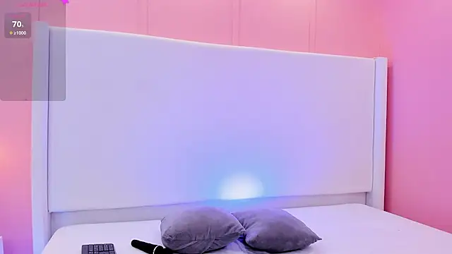 luna veega online show from 04-22-26, 05:31