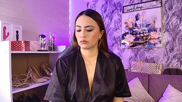 Snapshot of Katalina_Alvarezz chatting on 05-05-26, 05:05 Katalina Alvarezz online show from 05-05-26, 05:05