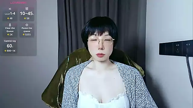 lin lin 520 520 online show from 05-07-26, 03:37