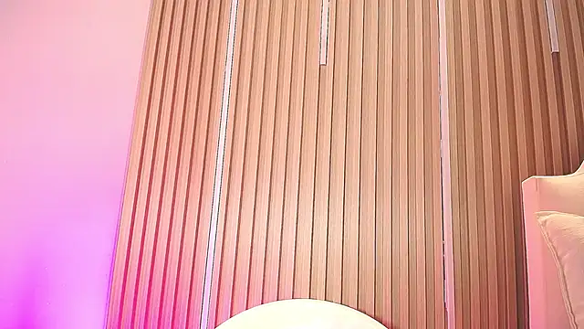 ZafiroCat online show from 04-05-26, 05:36