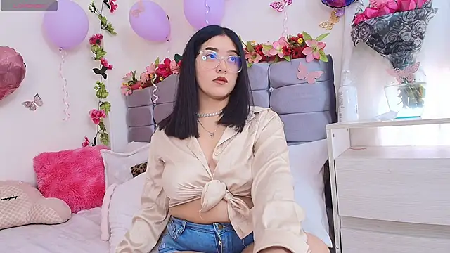 Isabella Roses  online show from 04-04-26, 09:10