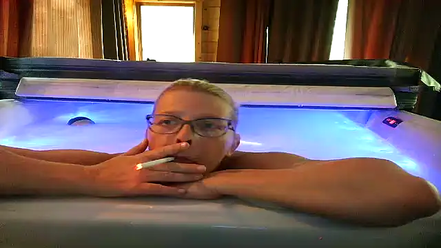 Snapshot of Stickywethoney chatting on 05-22-26, 12:47 Stickywethoney online show from 05-22-26, 12:47