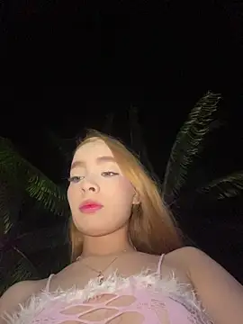 Isabella gaviria online show from 03-16-26, 12:51