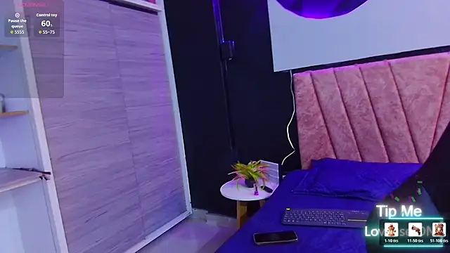 scarlettt  joness online show from 04-08-26, 02:46