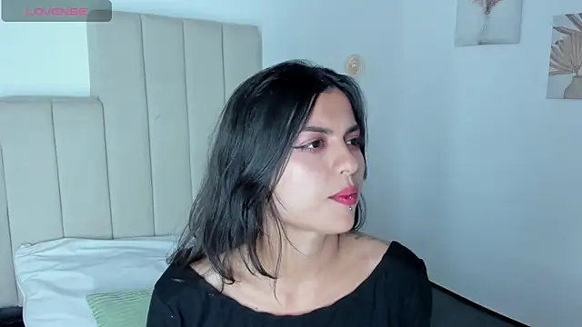 Zoee Kravitz online show from 05-13-26, 12:17