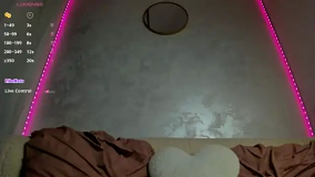 Snapshot of IvyTease_ chatting on 05-17-26, 06:13 IvyTease online show from 05-17-26, 06:13